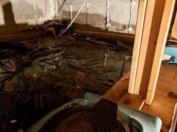 Crawlspace Water Cleanup in Lake Orion